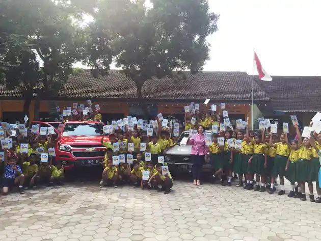 Foto - Tak Melulu Gencar Jualan Mobil, Chevrolet Juga Didik Ribuan Murid SD