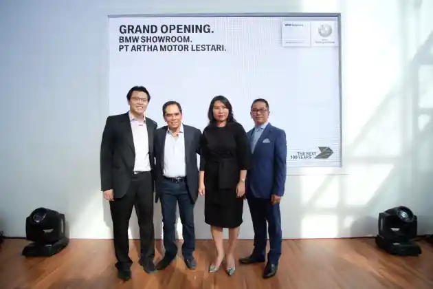 Foto - BMW Indonesia Resmikan Dealer Baru Di Medan, Perkuat Jaringan Sumut