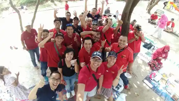 Foto - Innova Community Ulang Tahun Ke-11 Dalam Suasana Tamasya Pantai