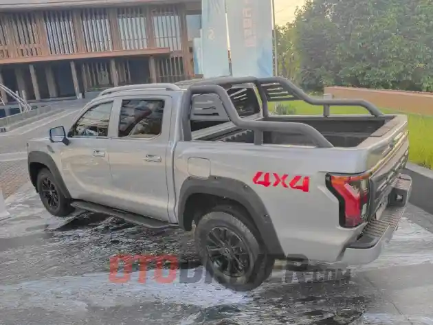 Foto - Tengok Sangarnya Foton Tunland V9, Double Cabin China Berpenggerak Hybrid