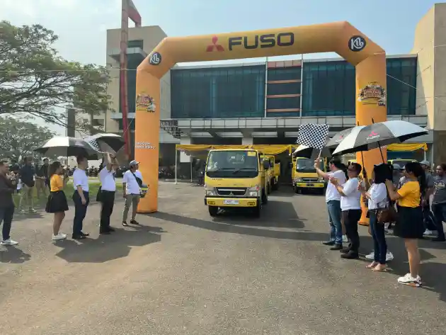 Foto - Kemeriahan Fuso Driver Gathering 2023 di Semarang dan Surabaya