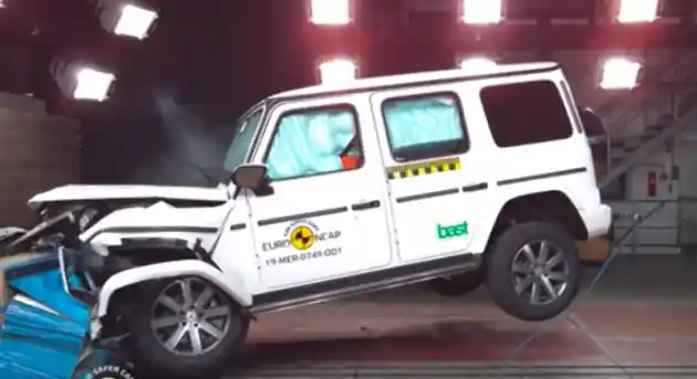 Foto - VIDEO: Crash Test Mercedes-Benz G-Class 2019 (Euro NCAP)