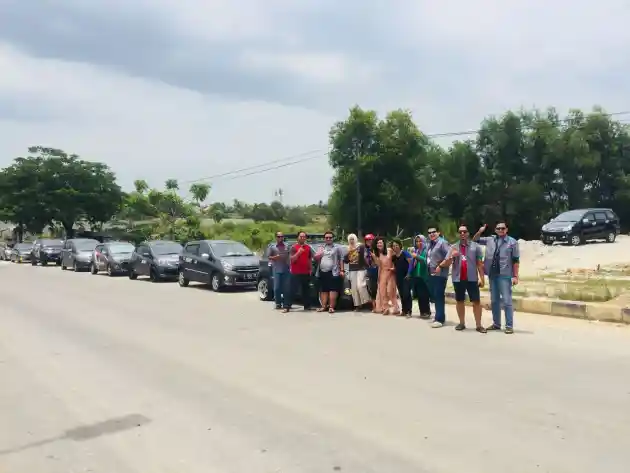 Foto - Grey Car Indonesia Chapter Tangsetan Rayakan Hari Jadi Untuk Pertama Kalinya