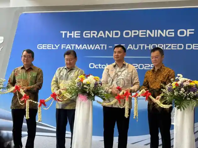 Foto - Geely Resmikan Dealer Ke-22 Berlokasi Di Fatmawati, Ini Fasilitasnya