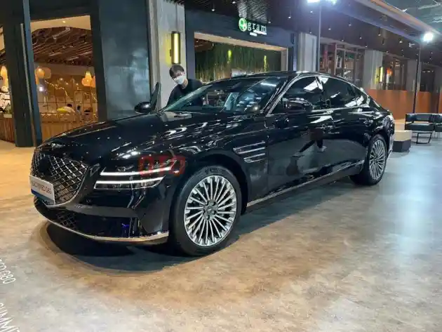 Foto - Genesis G80 Eks KTT G20 Belum Akan Dijual