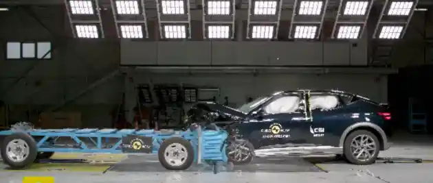 Foto - VIDEO: Crash Test Genesis GV60 (Euro NCAP)