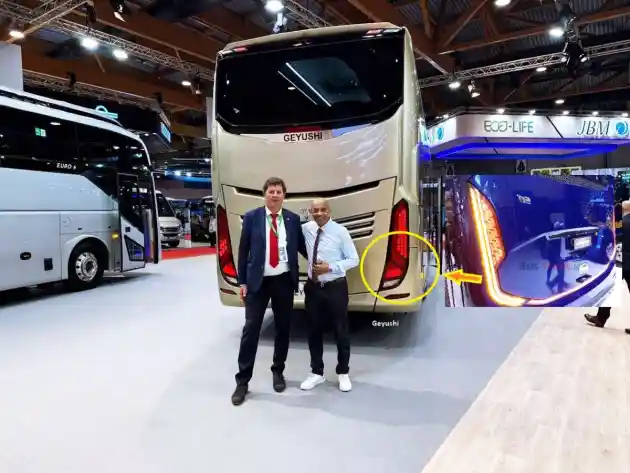 Foto - Inilah Cairo Dari Mesir, Saudara Kembar Jetbus 5 Adiputro