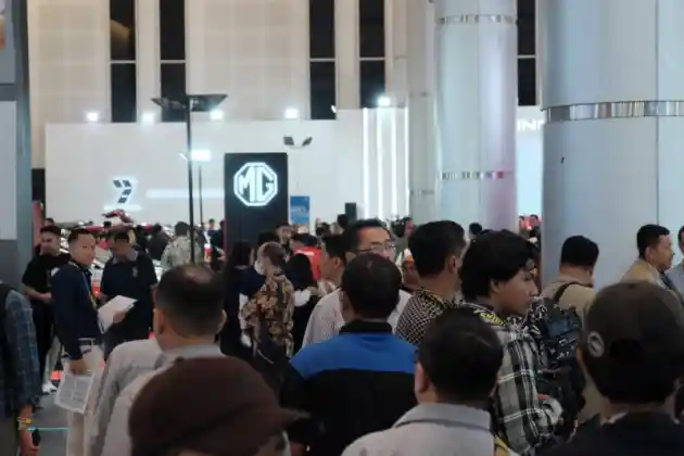 Foto - GIIAS Surabaya 2024, Catatan Diri Sebagai Pameran Otomotif Terbesar, Terlengkap Dan Pengunjung Terbanyak Di Jawa Timur