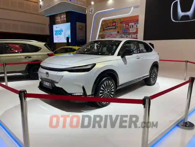 Foto - GIIAS Surabaya 2024: Pameran Otomotif Regional Dengan Peserta EV Terbanyak