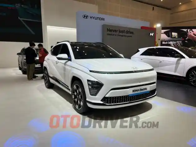 Foto - Hyundai Bawa Promo Menarik Di GIIAS Surabaya 2024