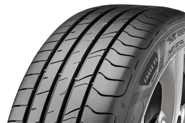 Foto - Goodyear Beri Kesan Manis di Akhir Tahun Dengan Meluncurkan Ban Sedan Menengah