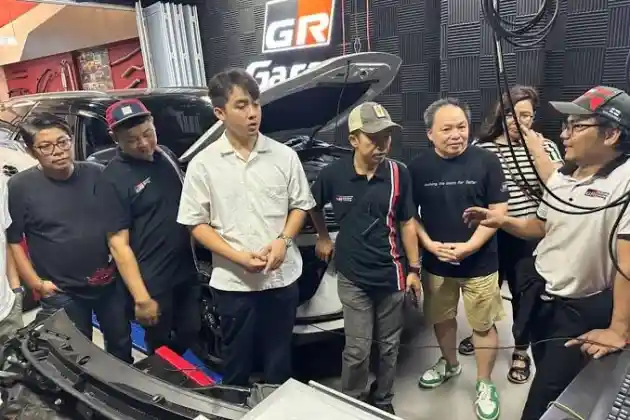 Foto - Gazoo Racing (GR) Enthusiast Mendapatkan Kesempatan Emas Mengulik New Fortuner with GR Parts