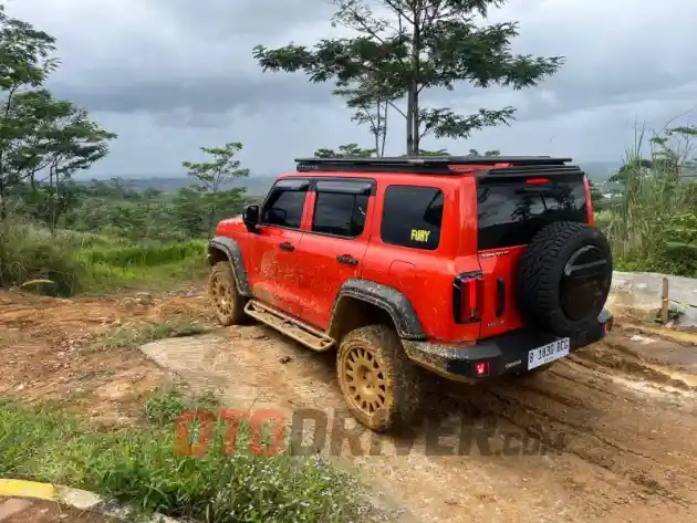 Foto - Impresi Offroad Dengan GWM Tank 300