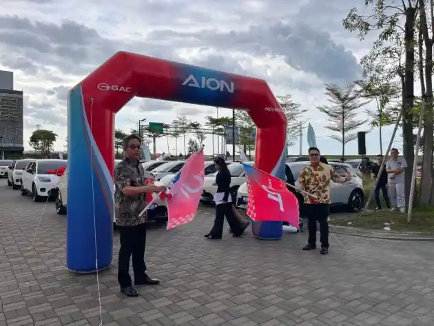 Foto - GAC Indonesia Mulai Menyerahkan Unit Batch Awal Ke Konsumen