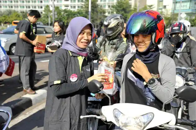 Foto - Pertamina Akan Bagi-bagi Oli Gratis di Car Free Day Besok!