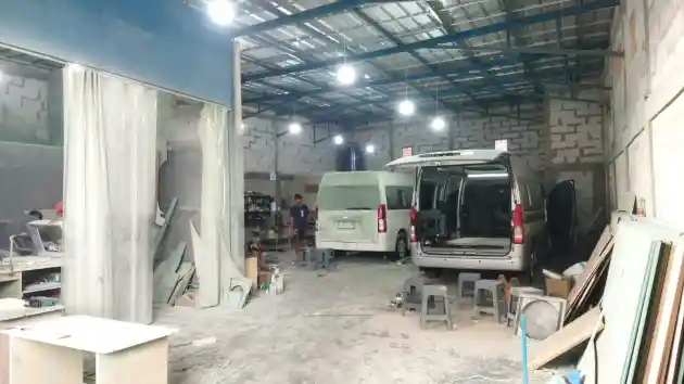 Foto - Ergolux Divisi Baru Ferari Jok Cibubur Siap Upgrade Kabin Toyota HiAce