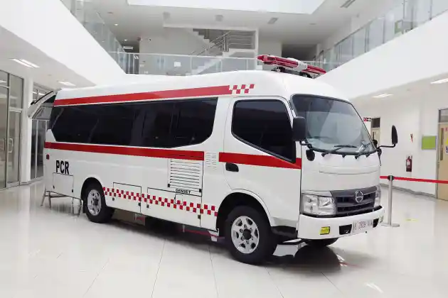 Foto - Hino Kenalkan Deretan Bus Khusus Hadapi Pandemi Corona