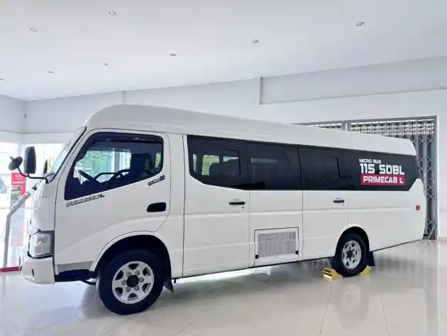 Foto - Hino Rilis Microbus Rute Palu-Ampana Sulawesi Tengah