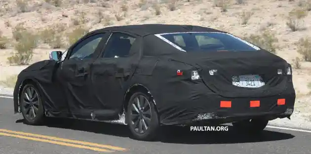 Foto - SPY SHOT: Honda Accord 2018