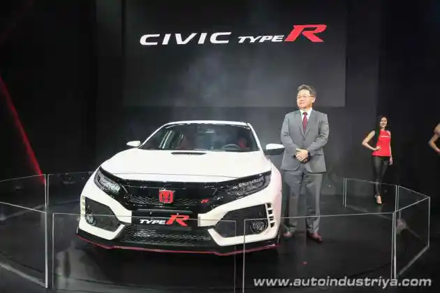 Foto - Honda Civic Type R 2017 Resmi Debut Di ASEAN! Tapi Bukan Di Thailand