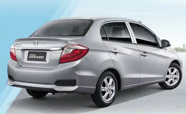 Foto - Honda Brio Sedan Dapat Facelift Juga