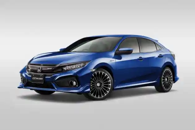 Foto - Honda Civic Turbo Hatchback Jadi Sangar Berkat Mugen