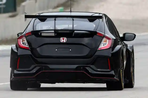 Foto - Honda Civic Type R Generasi Terbaru Akan Dipakai Balap di Inggris