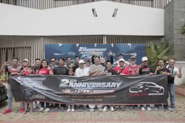 Foto - Komunitas Honda Civic Turbo Masuki Usia 2 Tahun, Seperti ini Selebrasinya