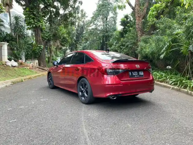 Foto - Pengujian Angka Akselerasi 0-100 Km/jam Honda Civic Generasi Terbaru