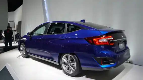 Foto - Tokyo Motor Show 2017: Honda Luncurkan Clarity Yang Lebih 'Membumi'