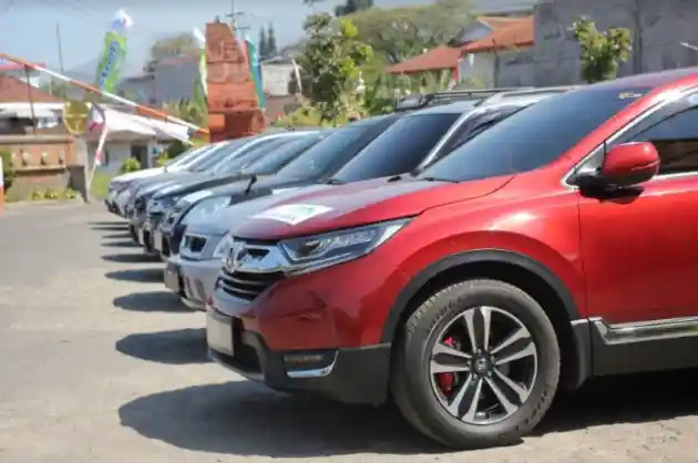 Foto - Gathering Terbesar Club Honda CR-V Terjadi di Malang