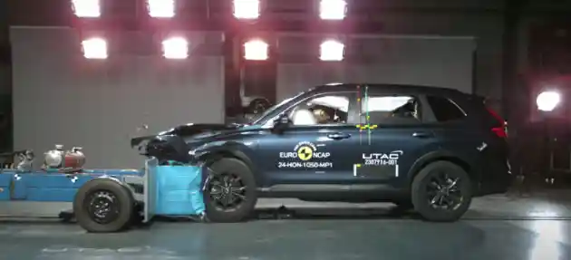 Foto - VIDEO: Crash Test Honda CR-V (Euro NCAP)