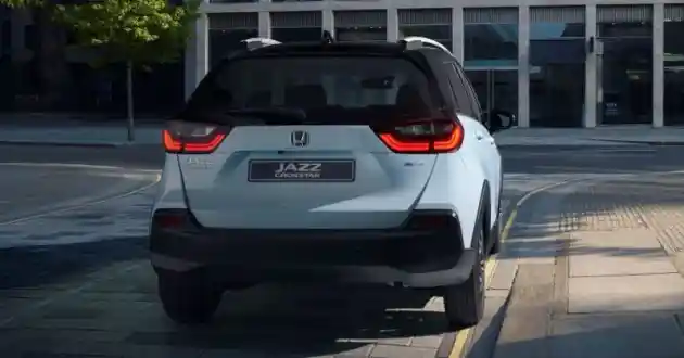 Foto - Honda Jazz Crossover Bakal Meluncur di Eropa!