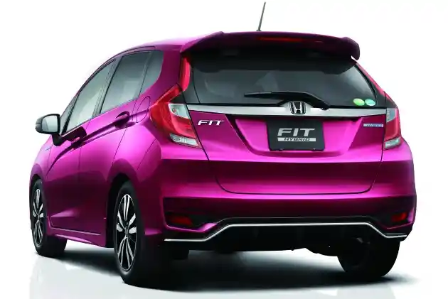 Foto - GALERI: Honda Jazz Facelift 2017 di Jepang (20 FOTO)