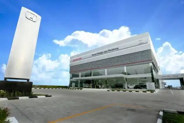 Foto - Honda Resmikan Showroom Baru Di Makassar