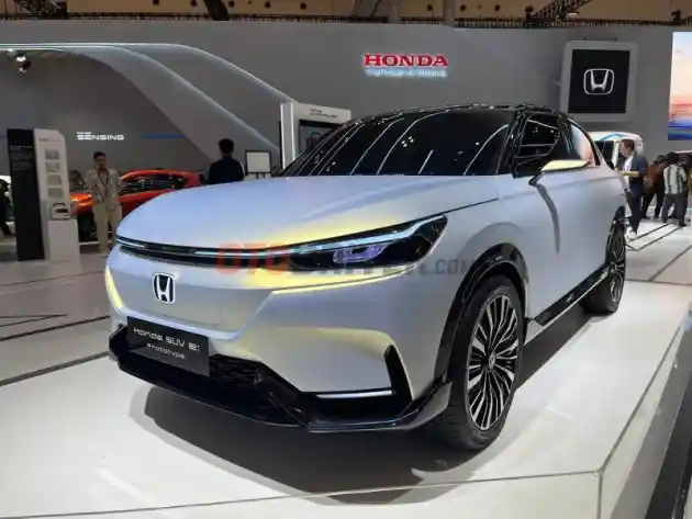 Foto - Honda Pamerkan SUV e: Prototype, SUV Listrik Dengan Basis HR-V