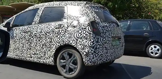 Foto - SPY SHOT: Honda WR-V 2017, Alias Honda Jazz Crossover