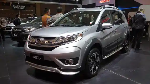 Foto - Honda Small RS Concept Debut Dunia di Indonesia, Mirip Gabungan Brio-Mobilio