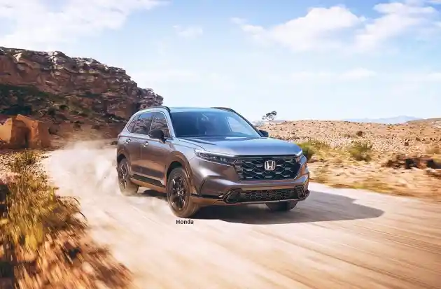 Foto - Mengenal Sejarah Honda CR-V, Dari Gen 1 Hingga Gen 6
