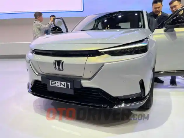 Foto - EV Mulai Melempem, Tapi Honda Malah Ngegas Bermain Mobil Listrik