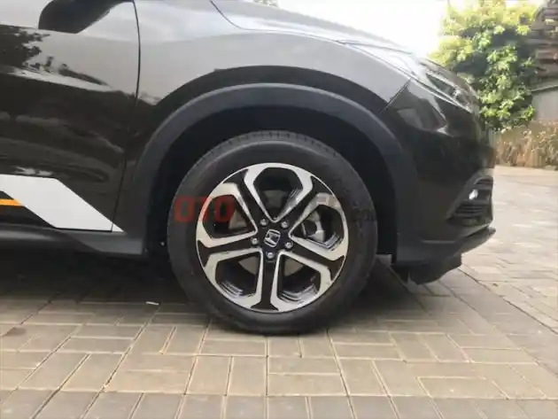 Foto - Honda HR-V Varian Terbaru Tembus 329 Juta, Apa Saja Pembaharuannya?