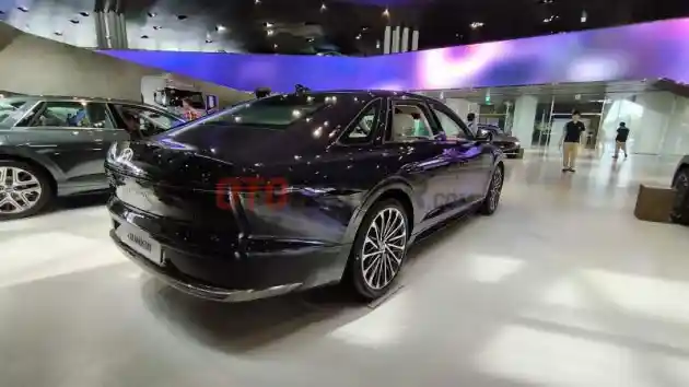 Foto - Hyundai Grandeur, Sedan dengan Desain Paduan Klasik dan Modern