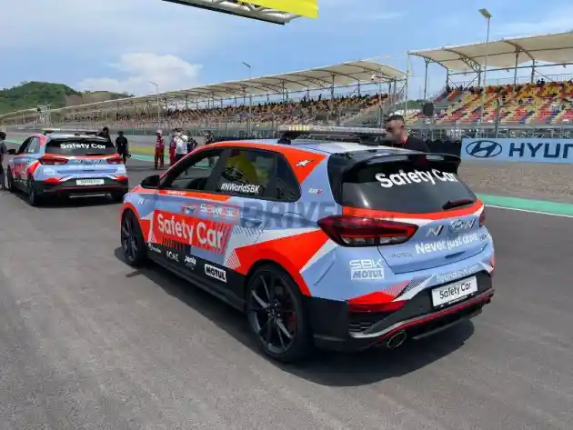 Foto - Mengintip Spesifikasi Hyundai i30 Hatchback N Yang Bertugas di WSBK Mandalika