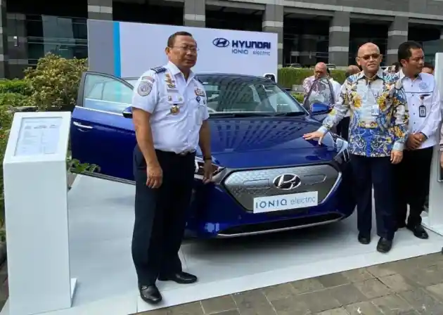 Foto - Kemenhub Borong 100 Ioniq Electric Untuk Mobil Dinas