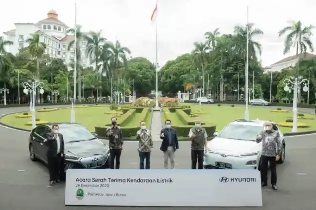 Foto - 2021 Masuk Era Mobil Listrik, Ini Tanggapan Gubernur Jawa Barat Ridwan Kamil