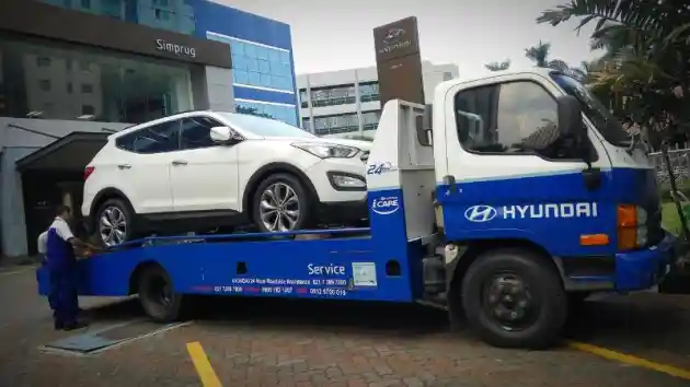 Foto - Hyundai Beri Diskon 50% Perbaikan Untuk Mobil yang Terkena Banjir