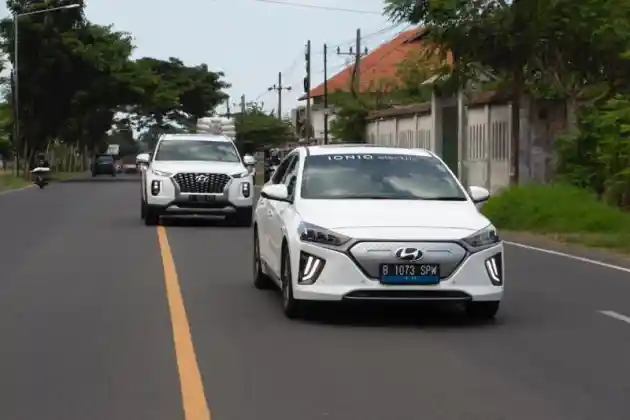 Foto - EV Ecotourism Banyuwangi, Cara Hyundai Memperkenalkan Ioniq Ke Masyarakat Pesisir