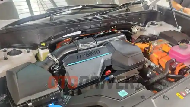 Foto - Ini Sebab Hyundai Gunakan Mesin Turbo Pada Santa Fe Hybrid.