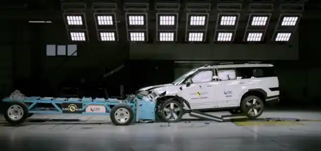 Foto - VIDEO: Crash Test Hyundai Santa Fe (Euro NCAP)