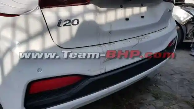 Foto - SPY SHOT: Hyundai i20 Facelift Tanpa Kamuflase